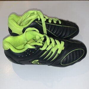 𝅺eletto black/green boys soccer shoes 12